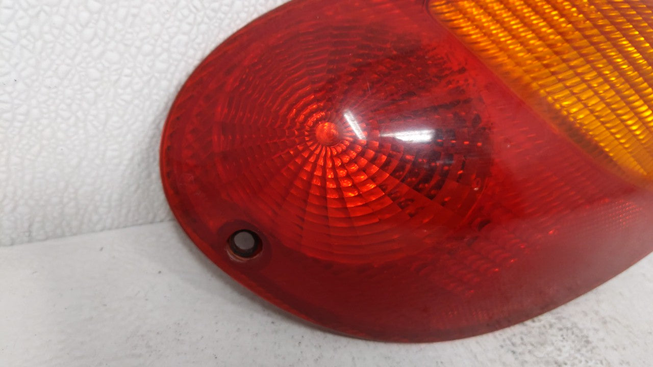 2001-2005 Chrysler Pt Cruiser Tail Light Assembly Passenger Right OEM P/N:05288742AE Fits 2001 2002 2003 2004 2005 OEM Used Auto Parts - Oemusedautoparts1.com