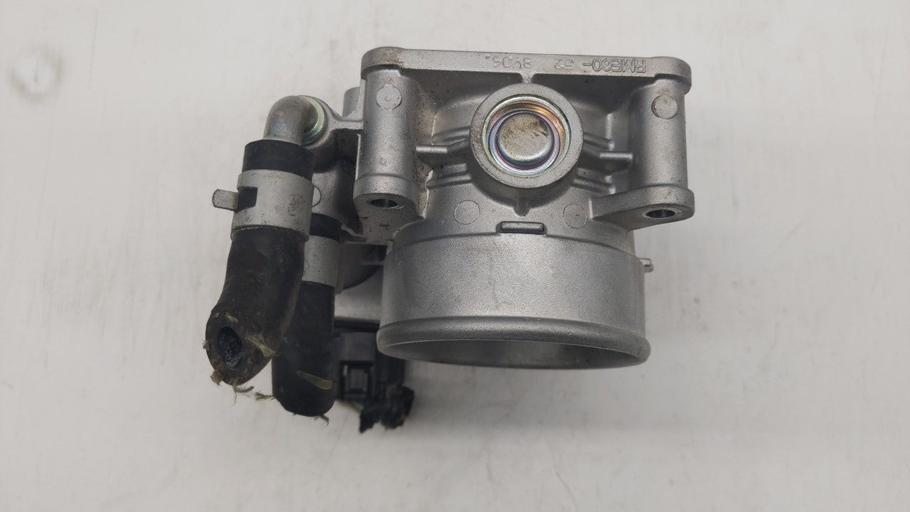 2016-2018 Infiniti Q50 Throttle Body P/N:RME60-52 Fits 2016 2017 2018 OEM Used Auto Parts - Oemusedautoparts1.com