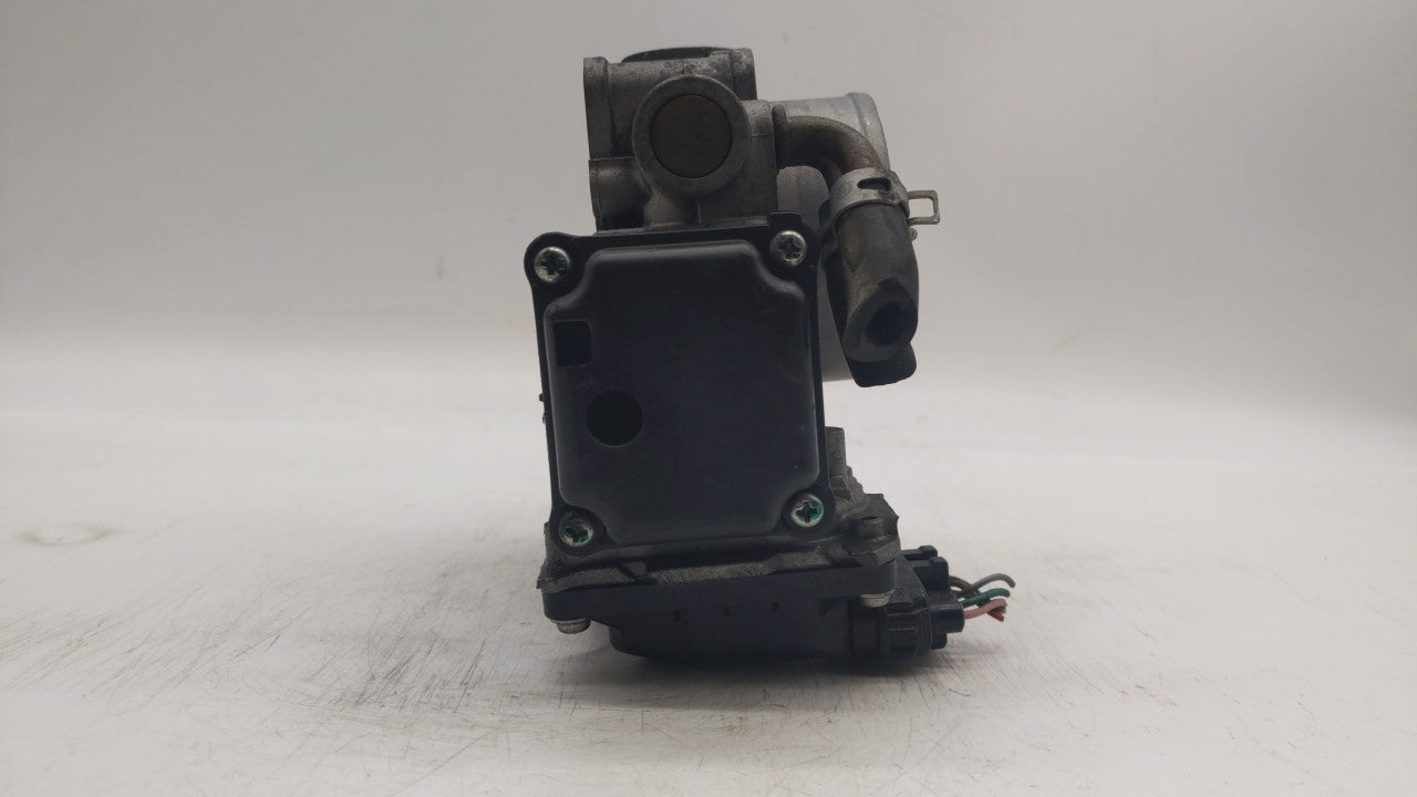 2010-2013 Honda Cr-V Throttle Body P/N:GME1A Fits 2010 2011 2012 2013 2014 OEM Used Auto Parts - Oemusedautoparts1.com