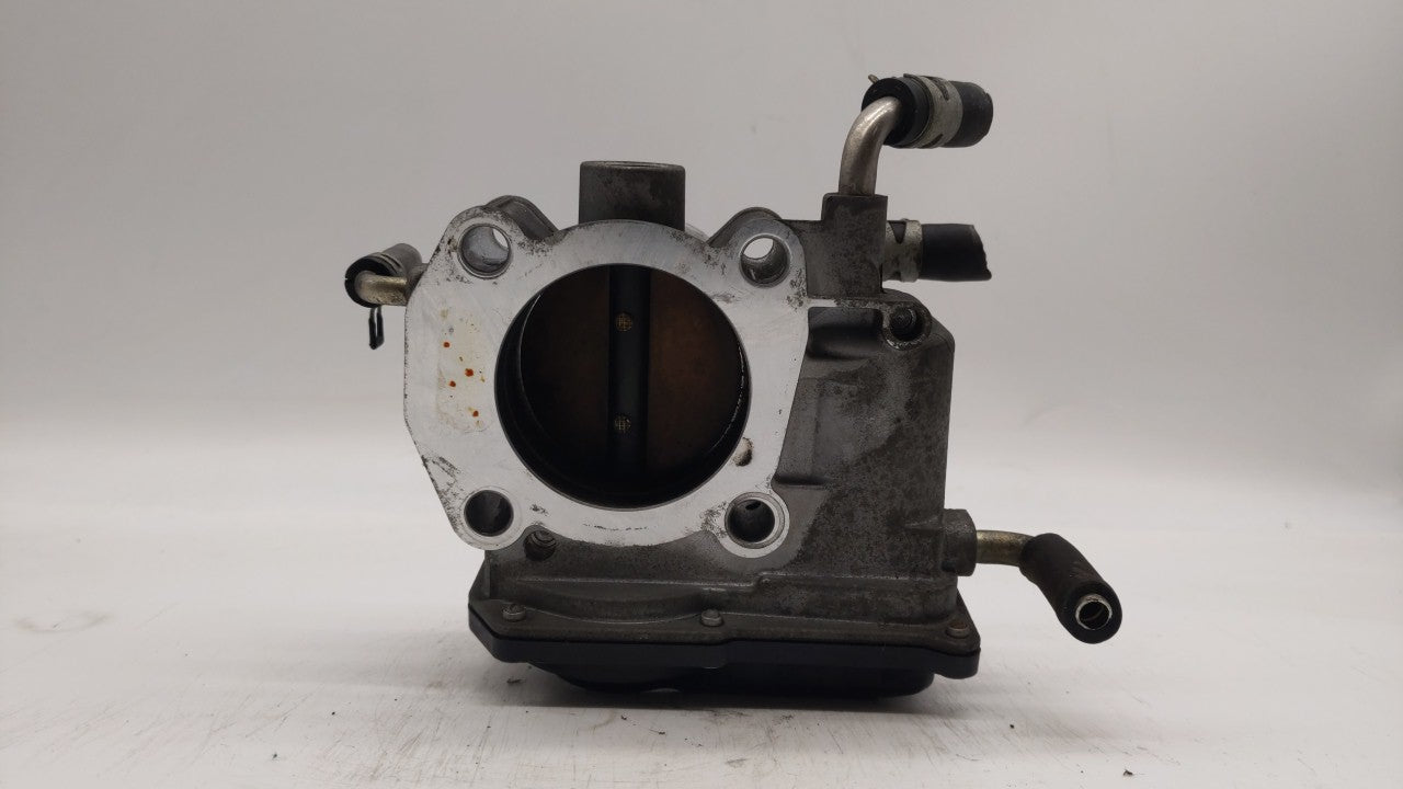 2004-2006 Toyota Camry Throttle Body P/N:22030-28060 22030-0H020 Fits 2004 2005 2006 2007 OEM Used Auto Parts - Oemusedautoparts1.com