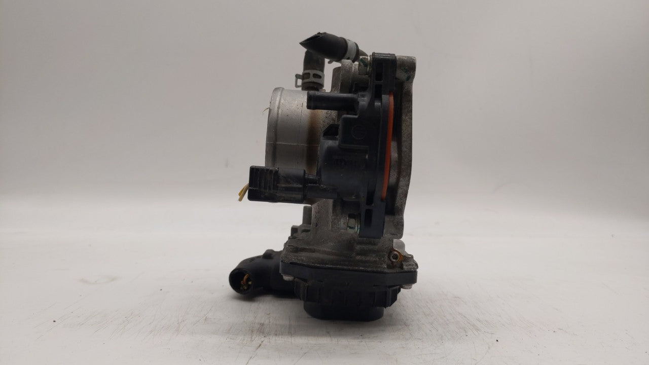 2016-2019 Honda Hr-V Throttle Body P/N:GMF3B Fits 2012 2013 2014 2015 2016 2017 2018 2019 OEM Used Auto Parts - Oemusedautoparts1.com