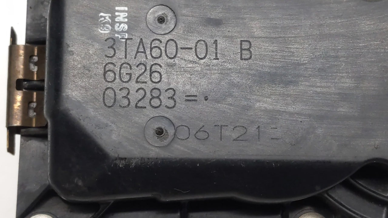 2013-2018 Nissan Altima Throttle Body P/N:3TA60-01 B 3TA60-01 A Fits 2013 2014 2015 2016 2017 2018 2019 OEM Used Auto Parts - Oemusedautoparts1.com