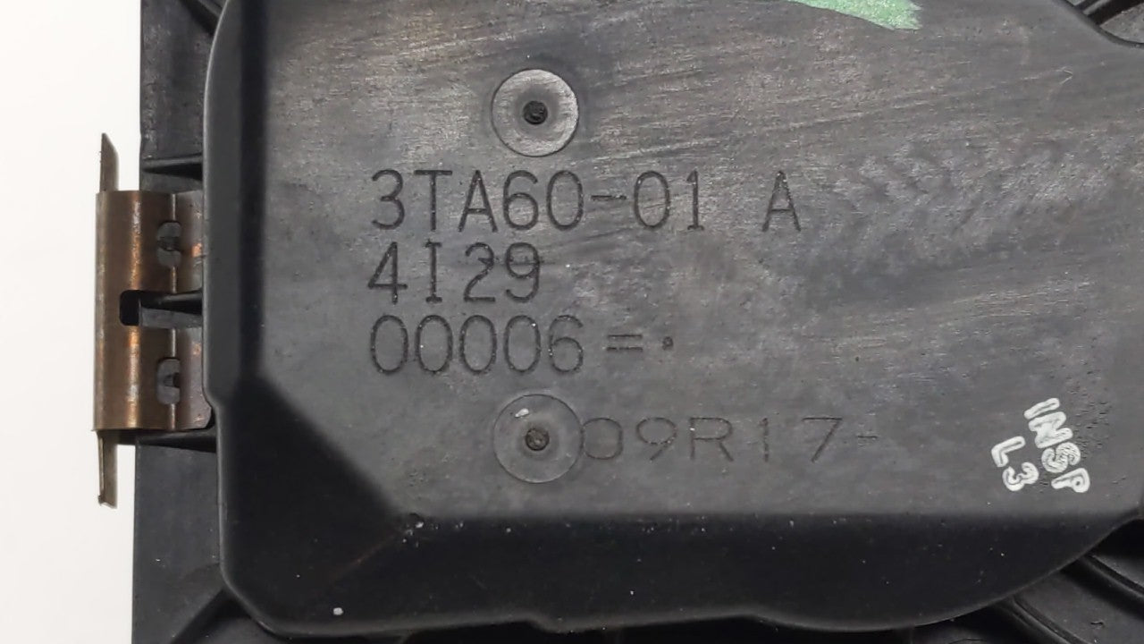 2014-2019 Nissan Rogue Throttle Body P/N:3TA60-01 B 3TA60-01 A Fits 2013 2014 2015 2016 2017 2018 2019 OEM Used Auto Parts - Oemusedautoparts1.com