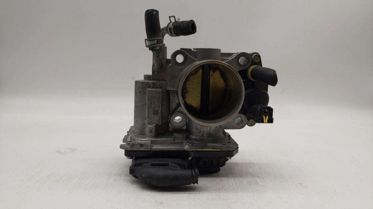 2016-2019 Honda Hr-V Throttle Body P/N:GMF3B Fits 2012 2013 2014 2015 2016 2017 2018 2019 OEM Used Auto Parts - Oemusedautoparts1.com