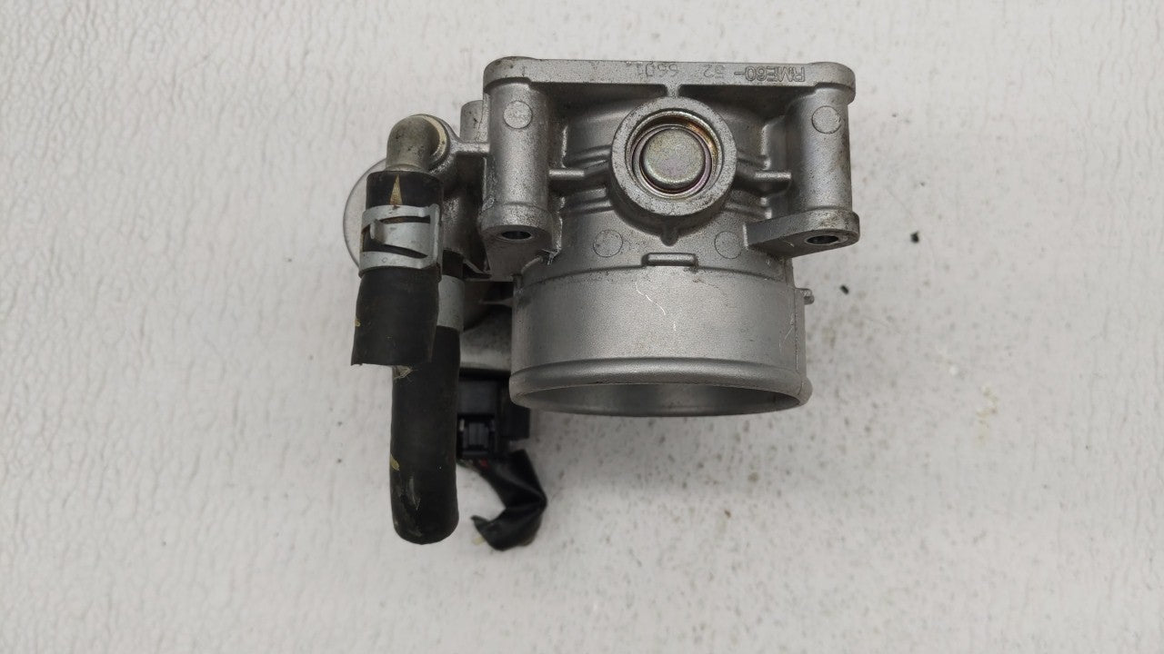 2016-2018 Infiniti Q50 Throttle Body P/N:RME60-52 Fits 2016 2017 2018 OEM Used Auto Parts - Oemusedautoparts1.com