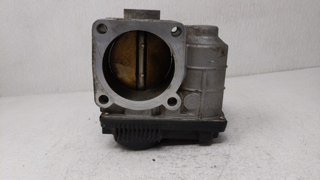 2002-2006 Nissan Altima Throttle Body P/N:576-01 SERA576-01 Fits 2002 2003 2004 2005 2006 OEM Used Auto Parts - Oemusedautoparts1.com