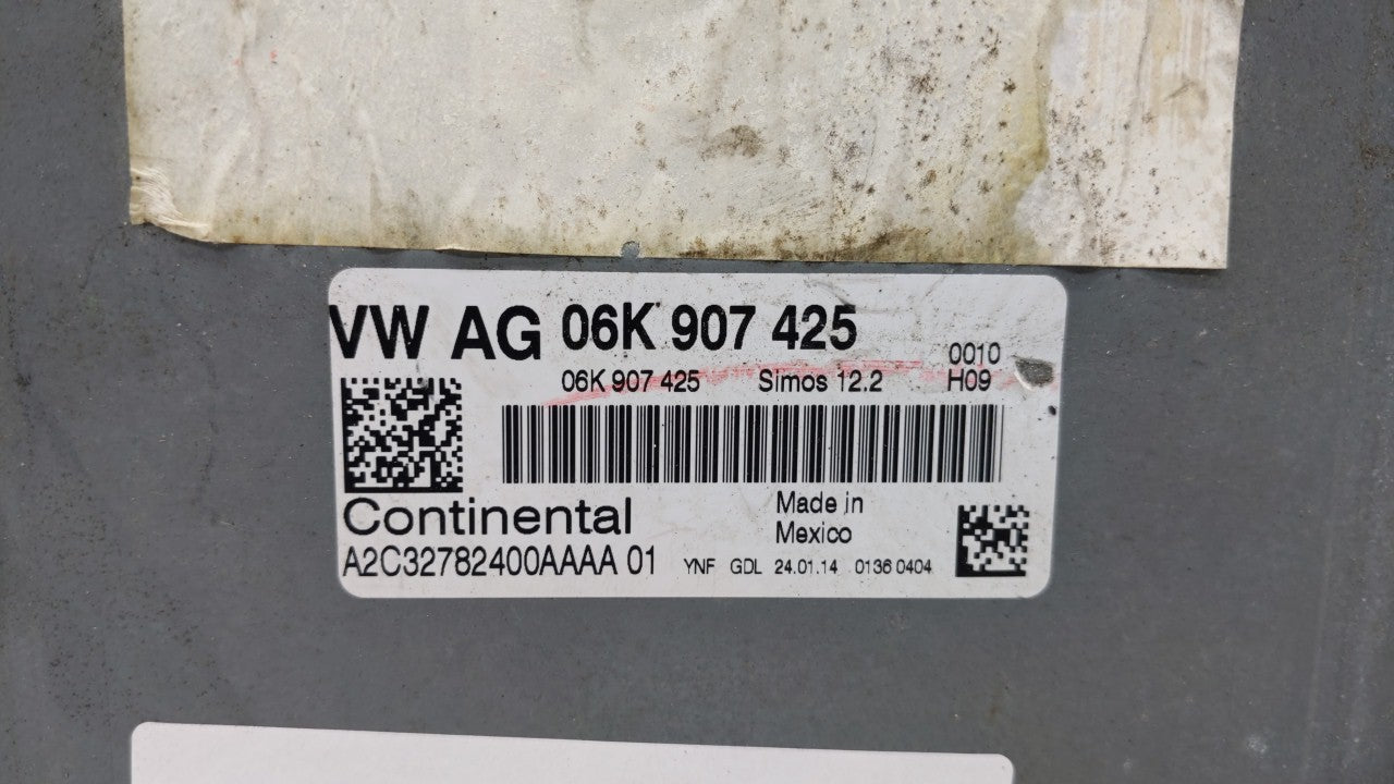 2014 Volkswagen Jetta PCM Engine Computer ECU ECM PCU OEM P/N:06K 906 070 C 06K 907 425 Fits OEM Used Auto Parts - Oemusedautoparts1.com