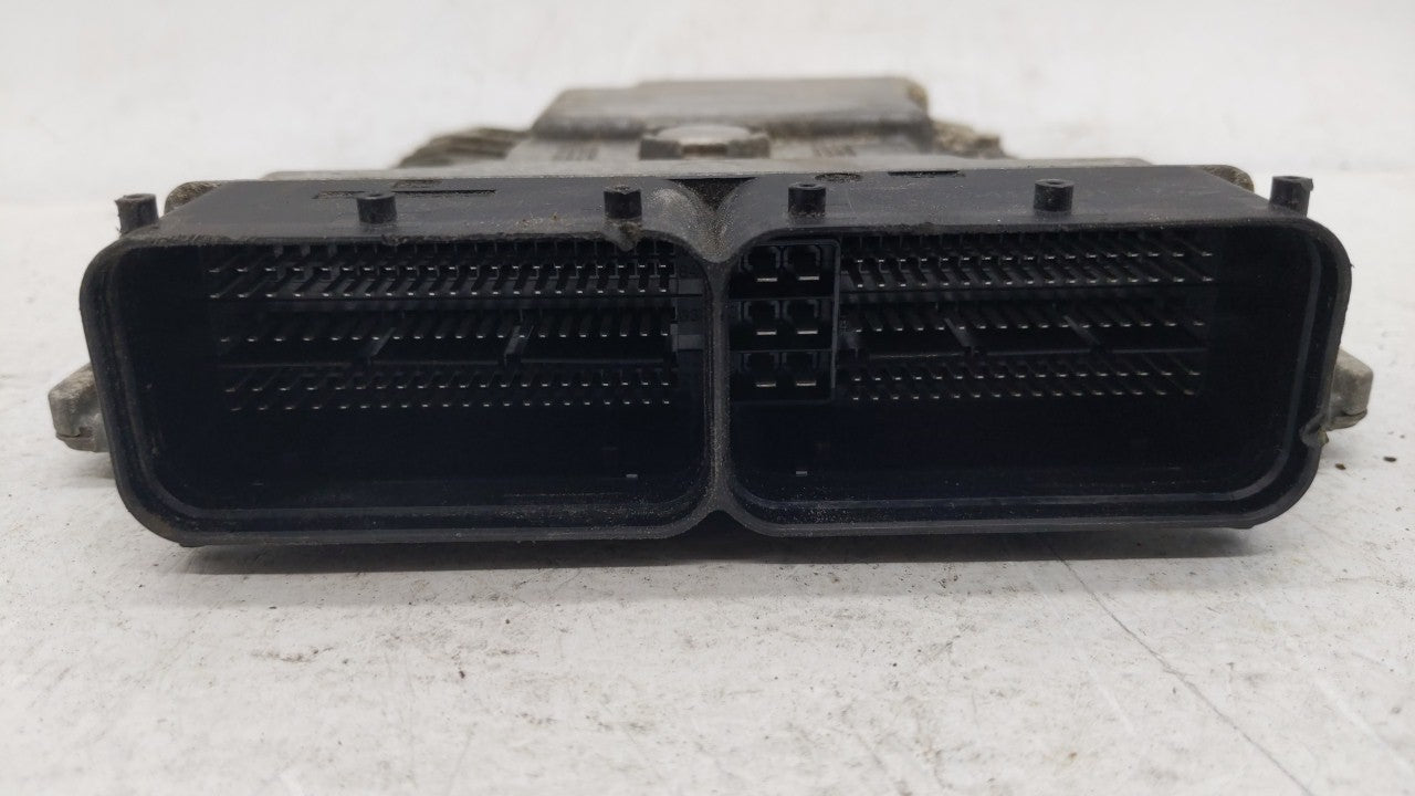 2014 Volkswagen Jetta PCM Engine Computer ECU ECM PCU OEM P/N:06K 906 070 C 06K 907 425 Fits OEM Used Auto Parts - Oemusedautoparts1.com