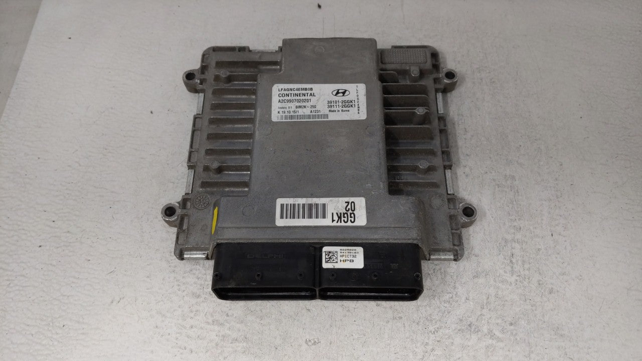 2015-2017 Hyundai Sonata PCM Engine Computer ECU ECM PCU OEM P/N:39101-2GGK0 39101-2GGL4 Fits 2015 2016 2017 OEM Used Auto Parts - Oemusedautoparts1.com