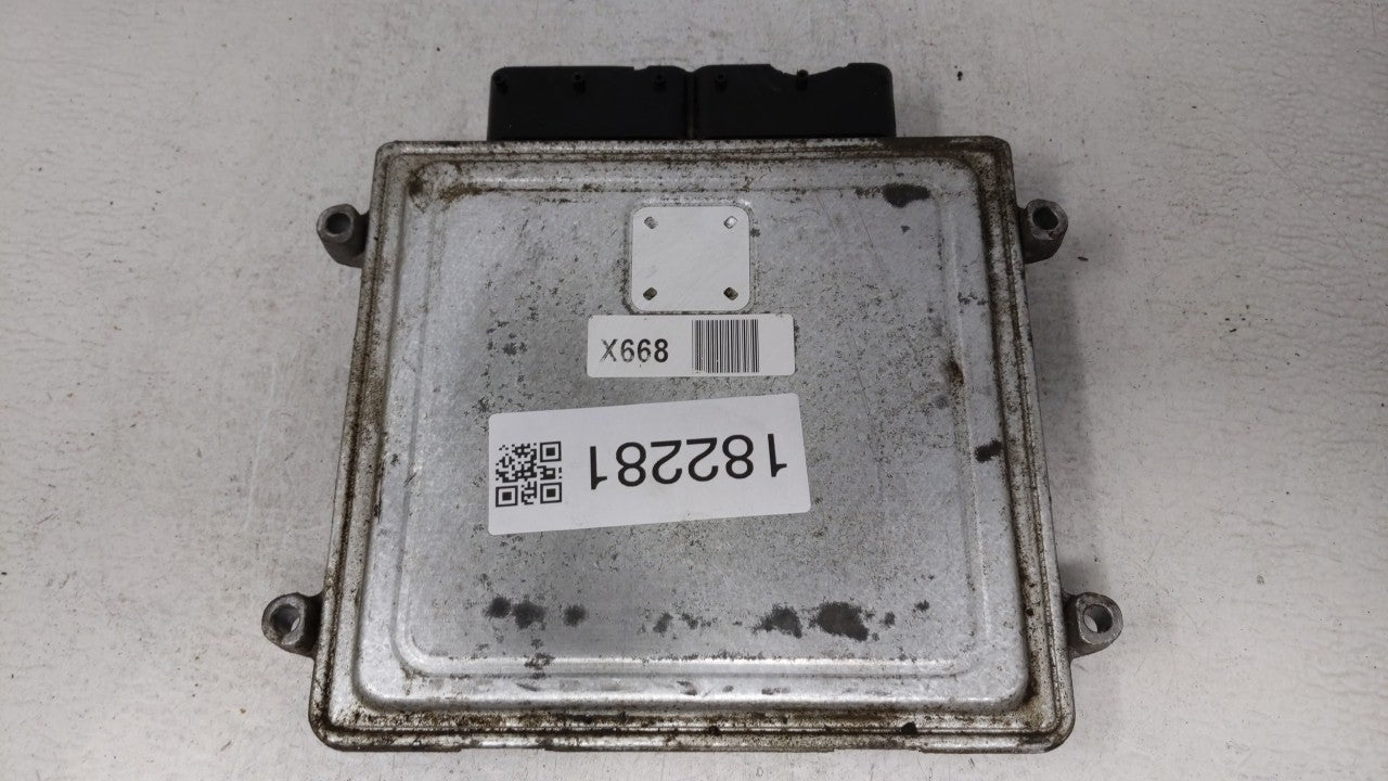 2011-2014 Hyundai Sonata PCM Engine Computer ECU ECM PCU OEM P/N:39101-2G678 39101-2G660 Fits 2011 2012 2013 2014 OEM Used Auto Parts - Oemusedautoparts1.com