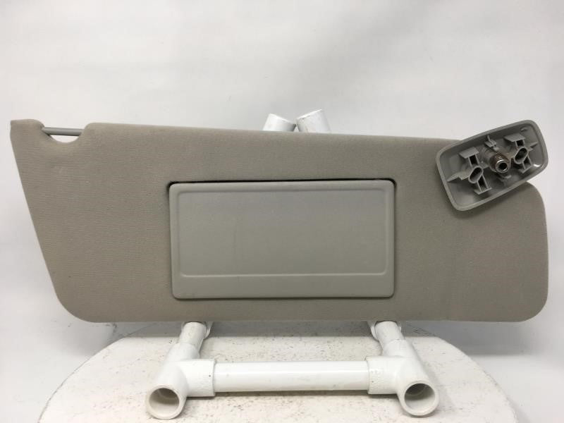 2006 Ford F-150 Sun Visor Shade Replacement Passenger Right Mirror Fits OEM Used Auto Parts - Oemusedautoparts1.com