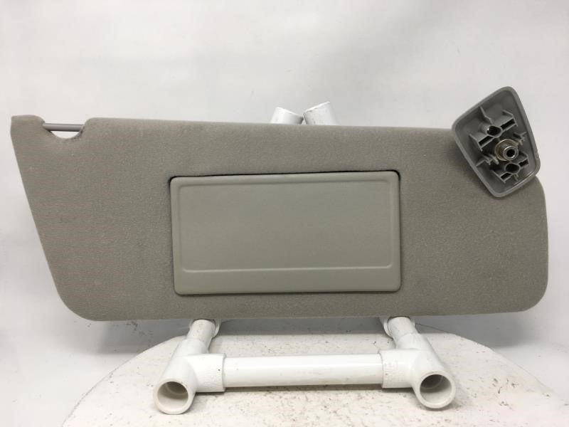 2006 Ford F-150 Sun Visor Shade Replacement Passenger Right Mirror Fits OEM Used Auto Parts - Oemusedautoparts1.com