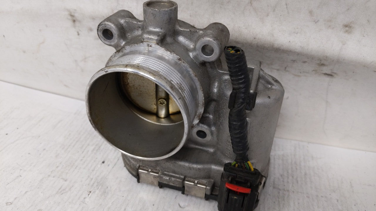 2014-2020 Ford Fusion Throttle Body P/N:DS7E-9F991-BB Fits 2014 2015 2016 2017 2018 2019 2020 2021 2022 OEM Used Auto Parts - Oemusedautoparts1.com