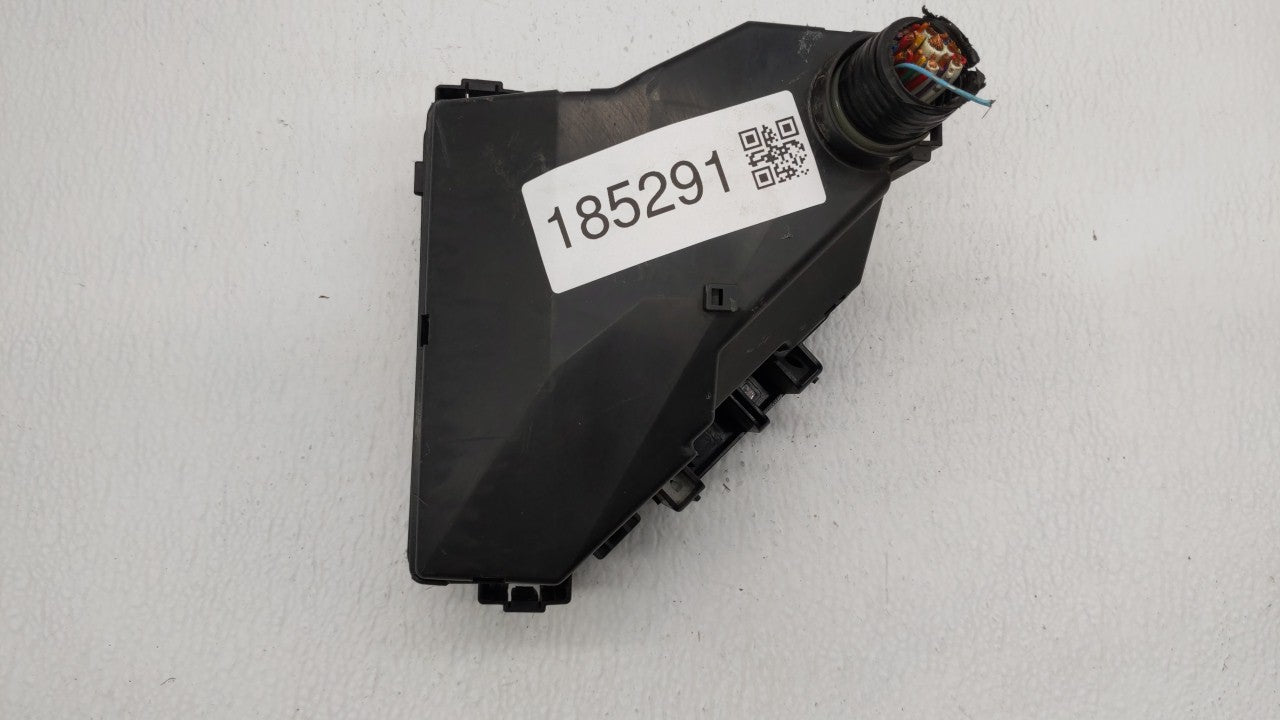 2012-2014 Ford Focus Fusebox Fuse Box Panel Relay Module P/N:AV6T-14A142-AB AV6T-14A142-AA Fits 2012 2013 2014 OEM Used Auto Parts - Oemusedautoparts1.com