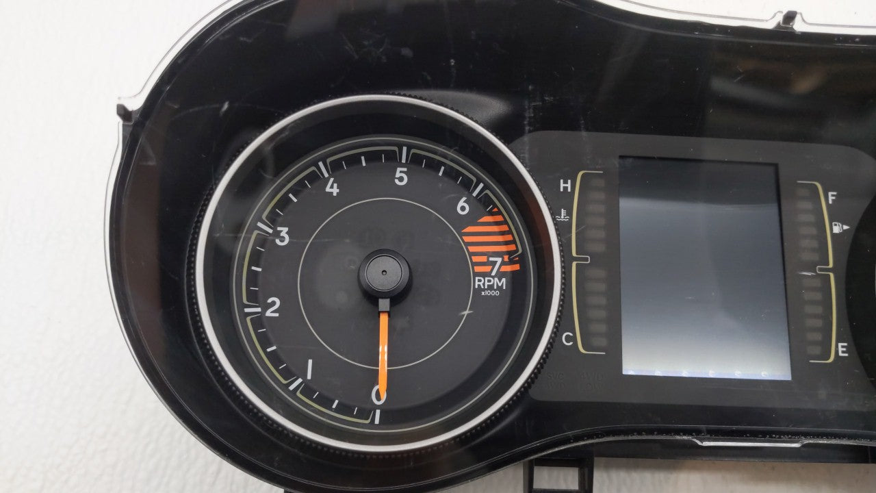 2016 Jeep Cherokee Instrument Cluster Speedometer Gauges P/N:P68274069AC P68274070AC Fits OEM Used Auto Parts - Oemusedautoparts1.com