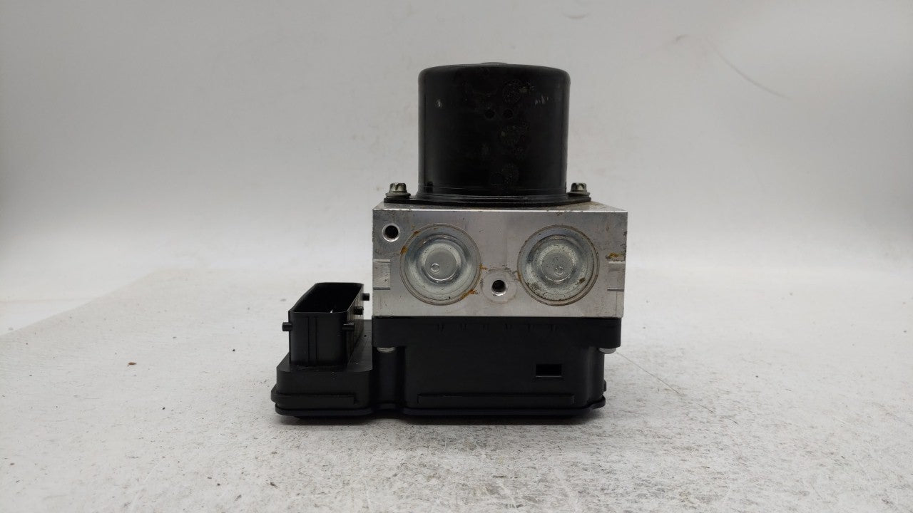 2013-2016 Chevrolet Malibu ABS Pump Control Module Replacement P/N:22815252 22888646 Fits 2012 2013 2014 2015 2016 OEM Used Auto Parts - Oemusedautoparts1.com