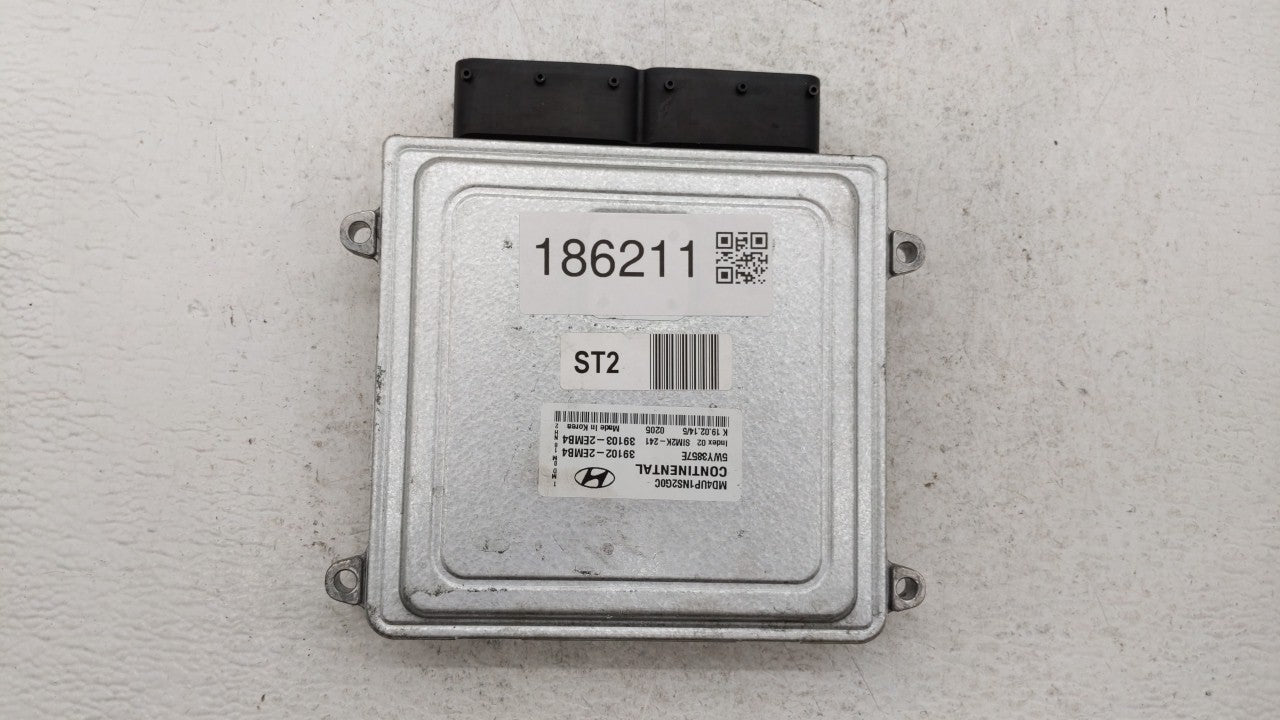 2014-2016 Hyundai Elantra PCM Engine Computer ECU ECM PCU OEM P/N:39102-2EMB6 39103-2EMB6 Fits 2014 2015 2016 OEM Used Auto Parts - Oemusedautoparts1.com