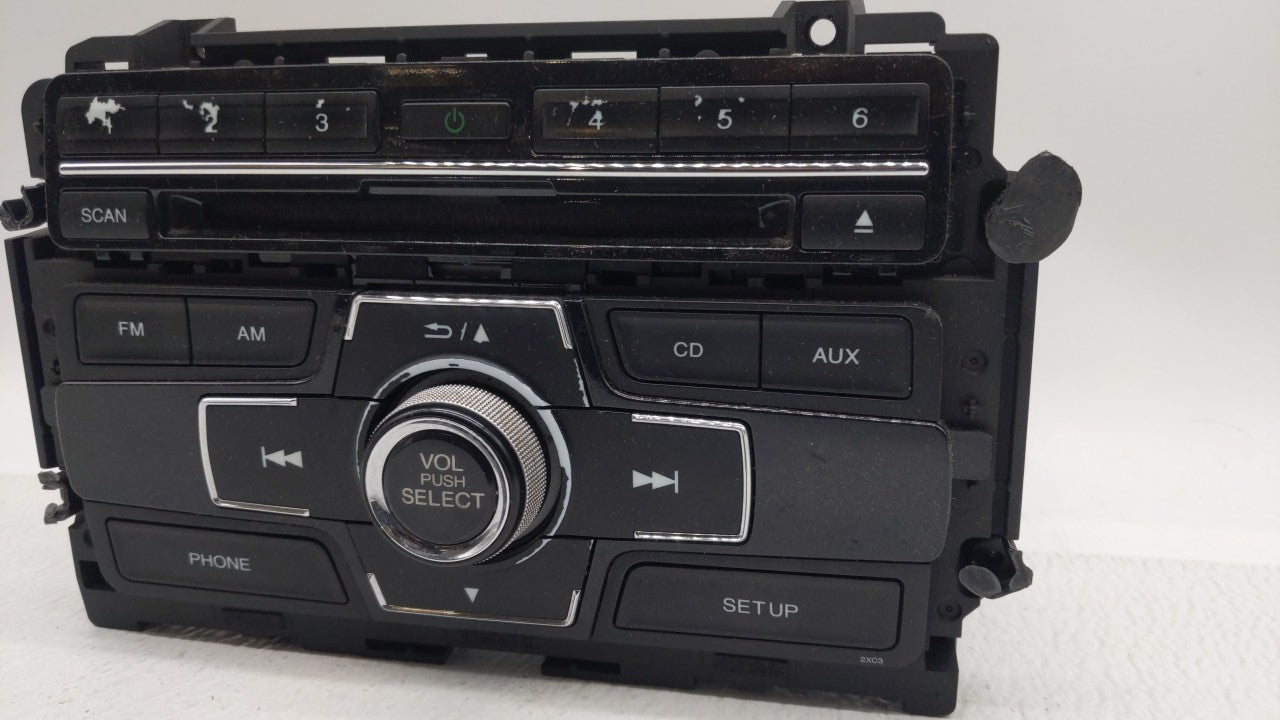 2013-2015 Honda Civic Radio AM FM Cd Player Receiver Replacement P/N:39100-TR3-A314-M1 39100-TS8-L314-M1 Fits 2013 2014 2015 OEM Used Auto Parts - Oemusedautoparts1.com