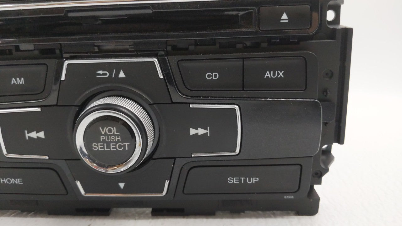 2013-2015 Honda Civic Radio AM FM Cd Player Receiver Replacement P/N:39100-TR3-A314-M1 39100-TS8-L314-M1 Fits 2013 2014 2015 OEM Used Auto Parts - Oemusedautoparts1.com