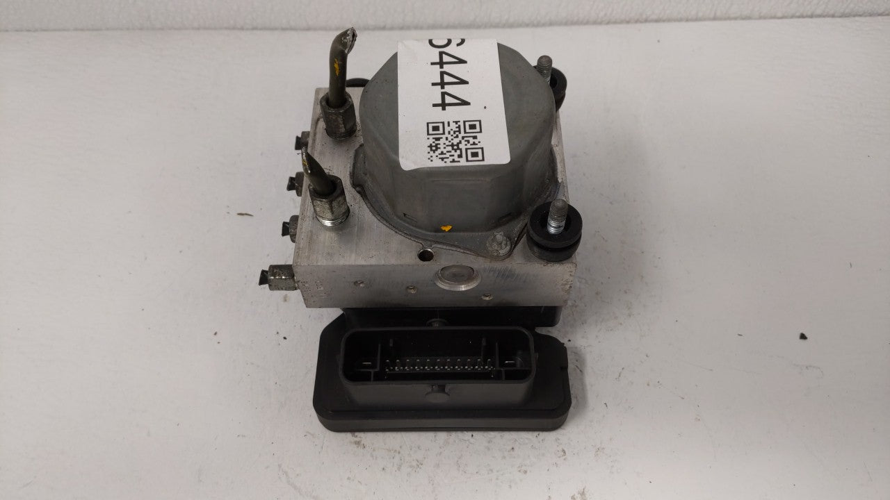 2015-2019 Nissan Versa ABS Pump Control Module Replacement P/N:47660 9KS0A 47660 9KL0A Fits 2015 2016 2017 2018 2019 OEM Used Auto Parts - Oemusedautoparts1.com