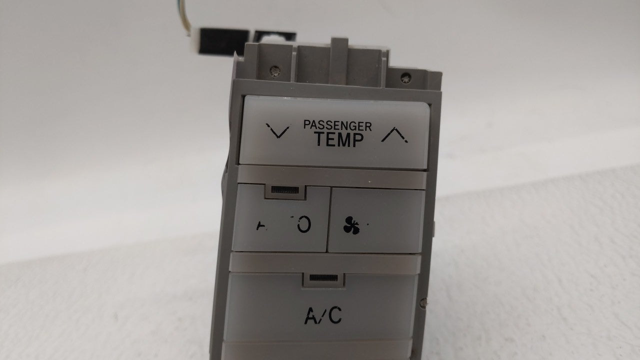 2005-2010 Toyota Avalon Climate Control Module Temperature AC/Heater Replacement P/N:55900-07160 Fits OEM Used Auto Parts - Oemusedautoparts1.com