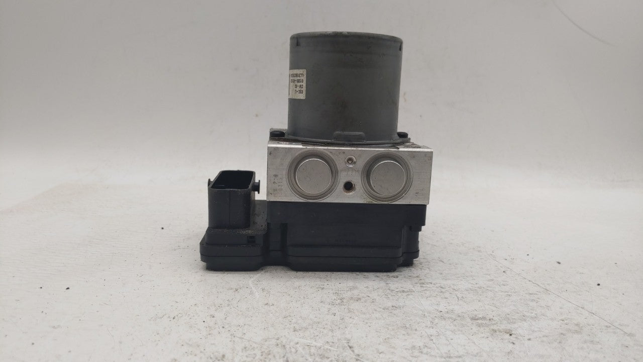 2015 Hyundai Sonata ABS Pump Control Module Replacement P/N:58920-C2200 58920-C2201 Fits OEM Used Auto Parts - Oemusedautoparts1.com