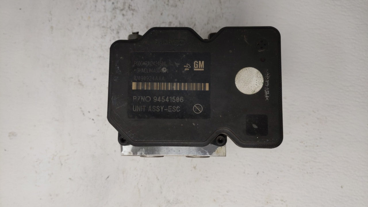 2015 Chevrolet Trax ABS Pump Control Module Replacement P/N:94541506 688250455 Fits OEM Used Auto Parts - Oemusedautoparts1.com