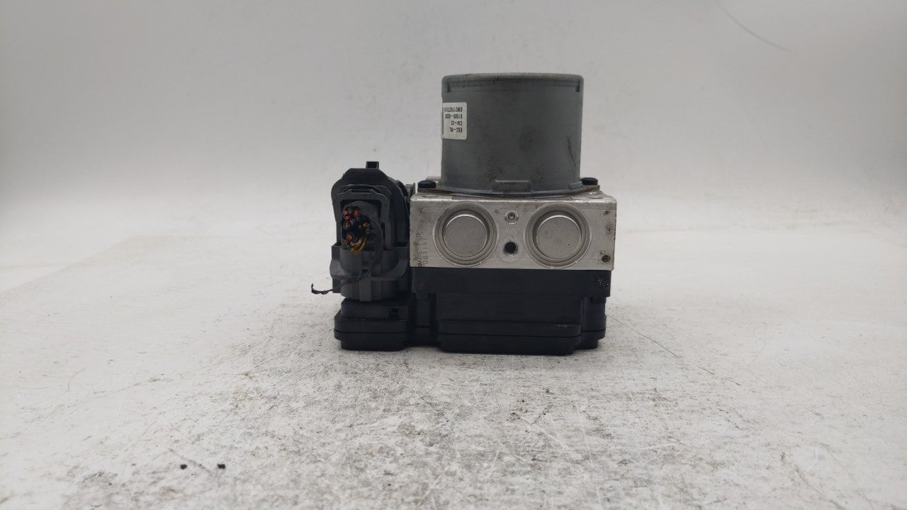 2017-2018 Hyundai Elantra ABS Pump Control Module Replacement P/N:58900-F2500 58920-F2500 Fits 2017 2018 OEM Used Auto Parts - Oemusedautoparts1.com