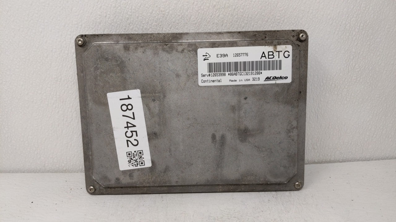 2013-2016 Cadillac Srx PCM Engine Computer ECU ECM PCU OEM P/N:12655476 12657776 Fits 2013 2014 2015 2016 OEM Used Auto Parts - Oemusedautoparts1.com