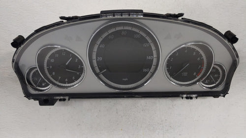 2010-2011 Mercedes-Benz E550 Instrument Cluster Speedometer Gauges P/N:A2129005004 212 900 50 04 Fits 2010 2011 OEM Used Auto Parts