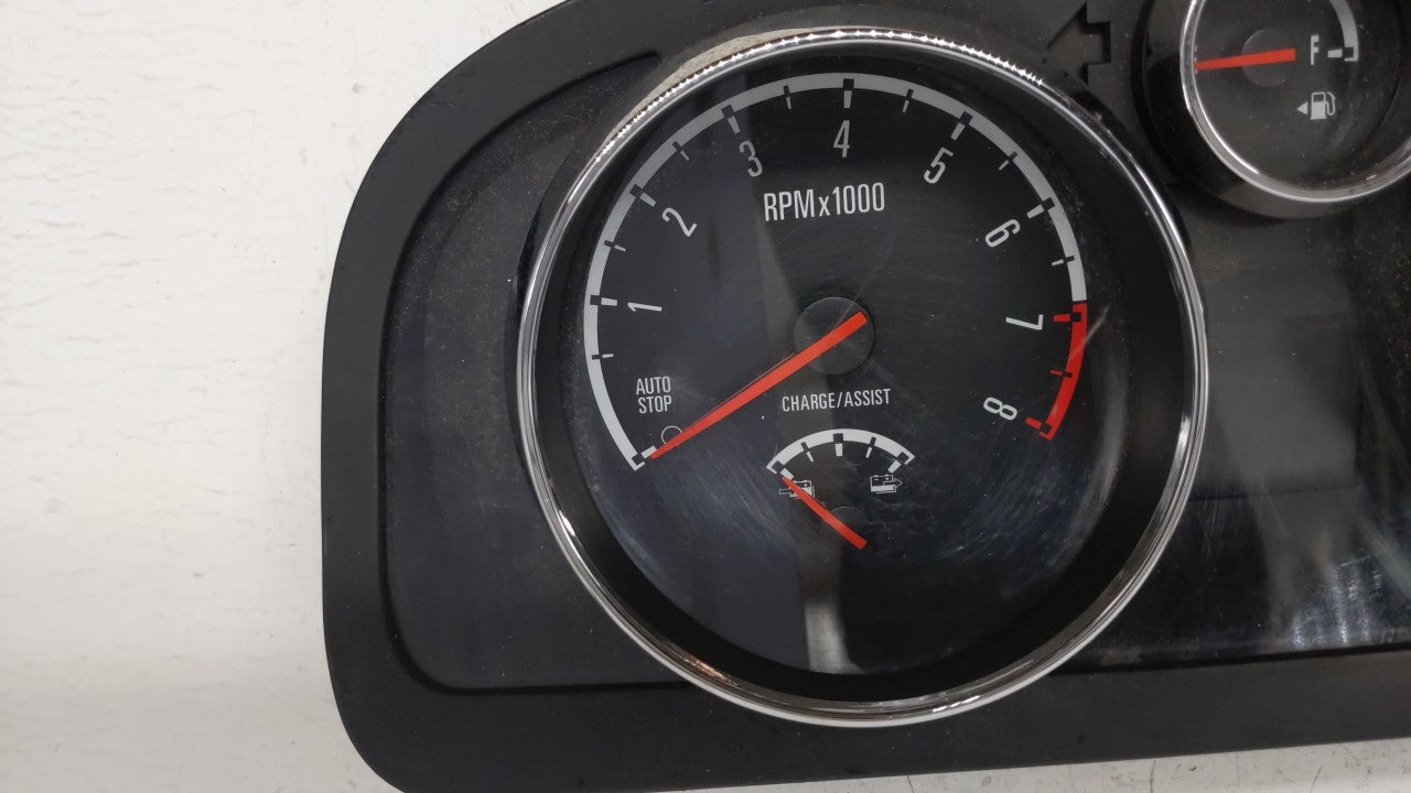 2009 Saturn Vue Instrument Cluster Speedometer Gauges P/N:25996682 Fits OEM Used Auto Parts - Oemusedautoparts1.com