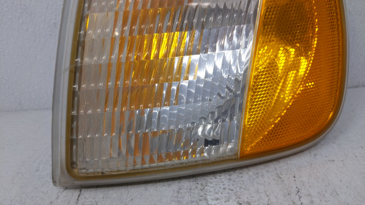 1997-2003 Ford F-150 Driver Left Oem Head Light Headlight Lamp - Oemusedautoparts1.com