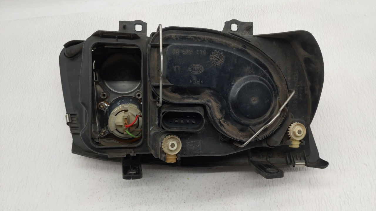 2002-2006 Volkswagen Jetta Driver Left Oem Head Light Headlight Lamp - Oemusedautoparts1.com