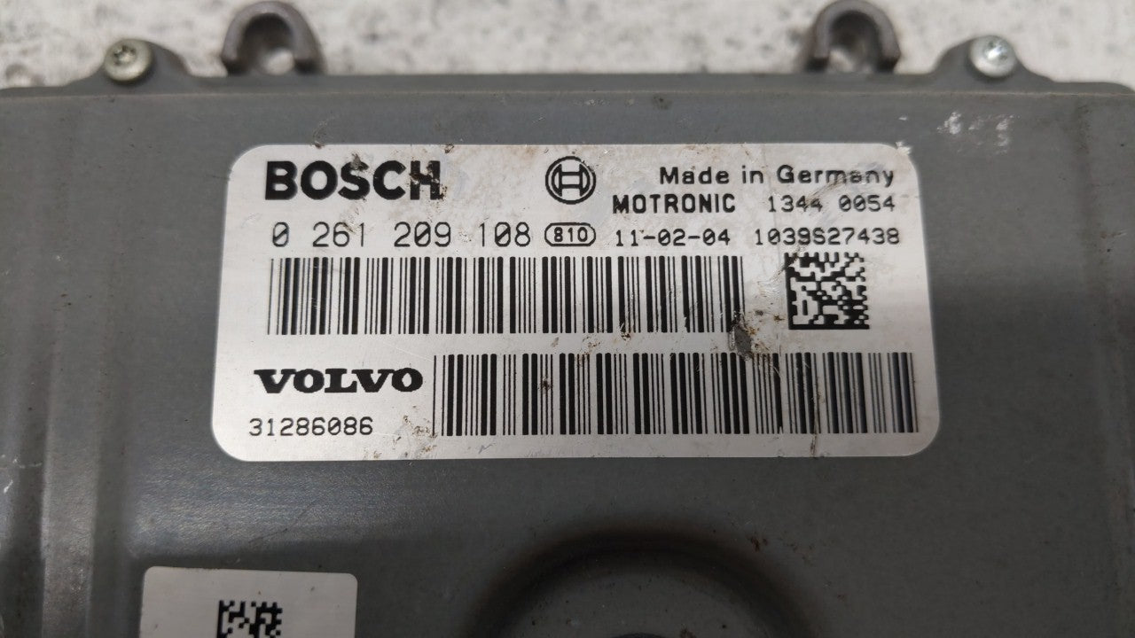 2012 Volvo S60 PCM Engine Computer ECU ECM PCU OEM P/N:0 261 209 108 31286086 Fits OEM Used Auto Parts - Oemusedautoparts1.com