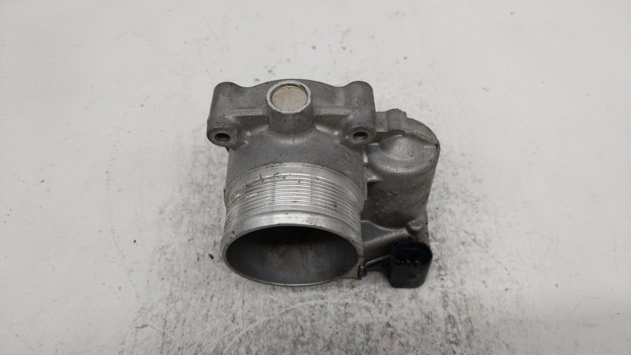 2017 Audi A4 Throttle Body P/N:06K 133 062 AK Fits OEM Used Auto Parts - Oemusedautoparts1.com