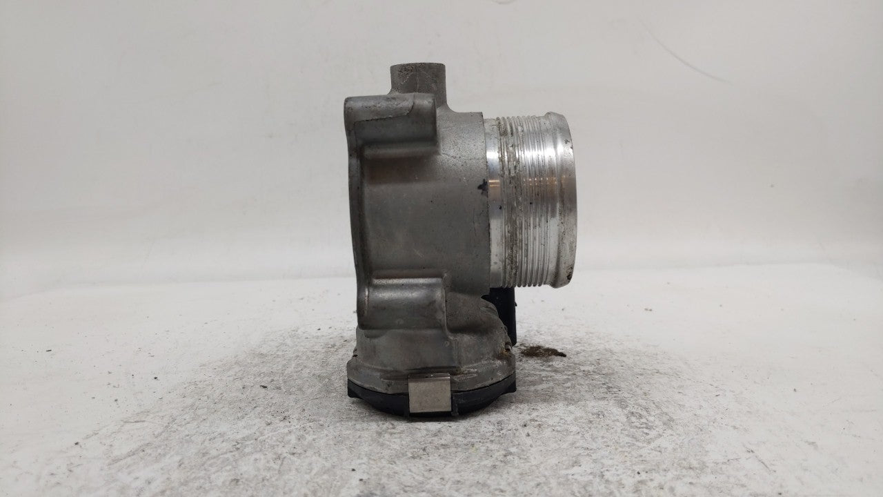 2017 Audi A4 Throttle Body P/N:06K 133 062 AK Fits OEM Used Auto Parts - Oemusedautoparts1.com