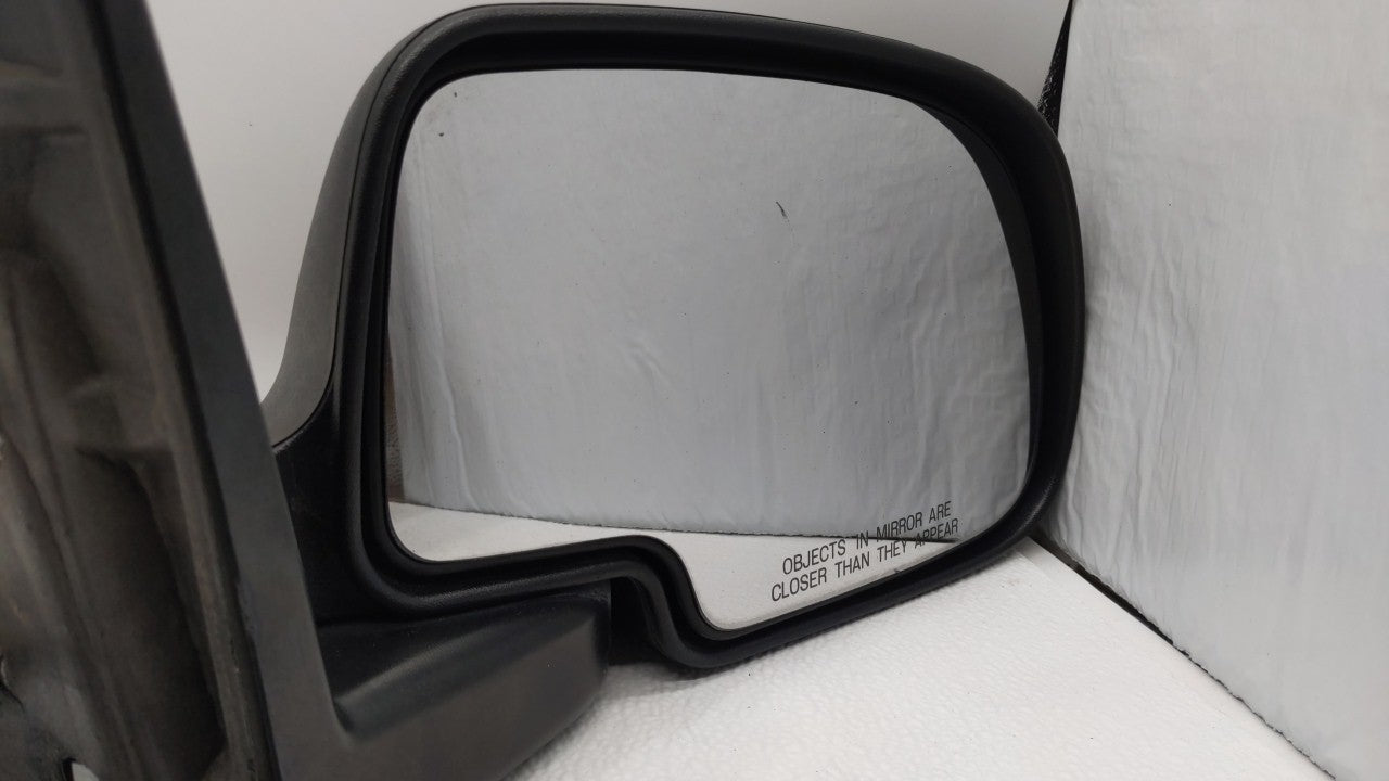 2003-2006 Chevrolet Tahoe Passenger Right Side View Power Door Mirror 189954 - Oemusedautoparts1.com