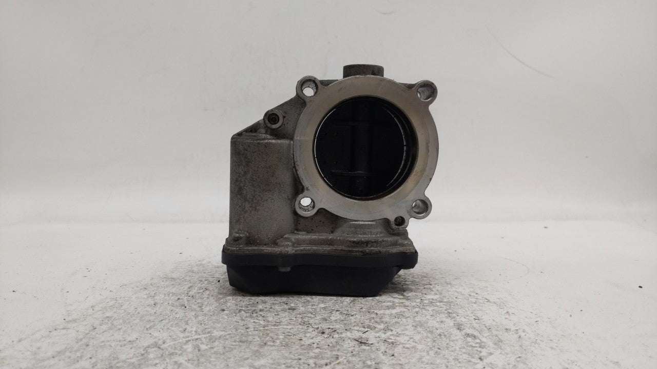 2005-2016 Audi A4 Throttle Body P/N:06F 133 062 J 06F 133 062 T Fits OEM Used Auto Parts - Oemusedautoparts1.com