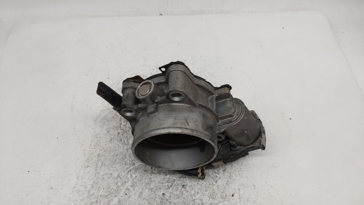 2013-2019 Jaguar Xj Throttle Body P/N:DX23-9F921-AB DX23-9F991-AB Fits 2013 2014 2015 2016 2017 2018 2019 2020 OEM Used Auto Parts - Oemusedautoparts1.com