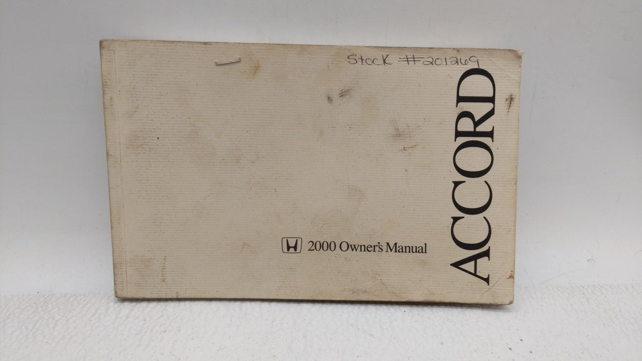 2000 Honda Accord Owners Manual Book Guide P/N:00X31-S84-6203 OEM Used Auto Parts - Oemusedautoparts1.com