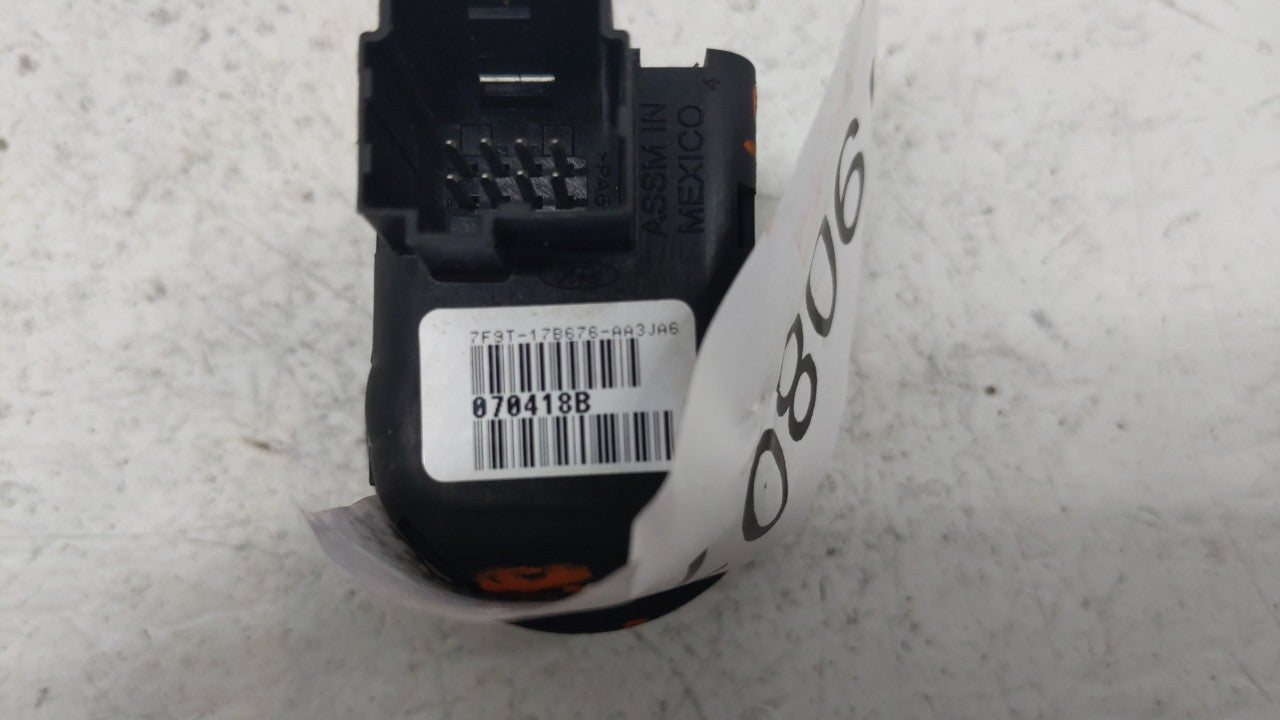 2007-2014 Ford Edge Master Power Window Switch Replacement Driver Side Left P/N:6R33-14A564-CFW 8E5T-14540-AAW Fits OEM Used Auto Parts - Oemusedautoparts1.com