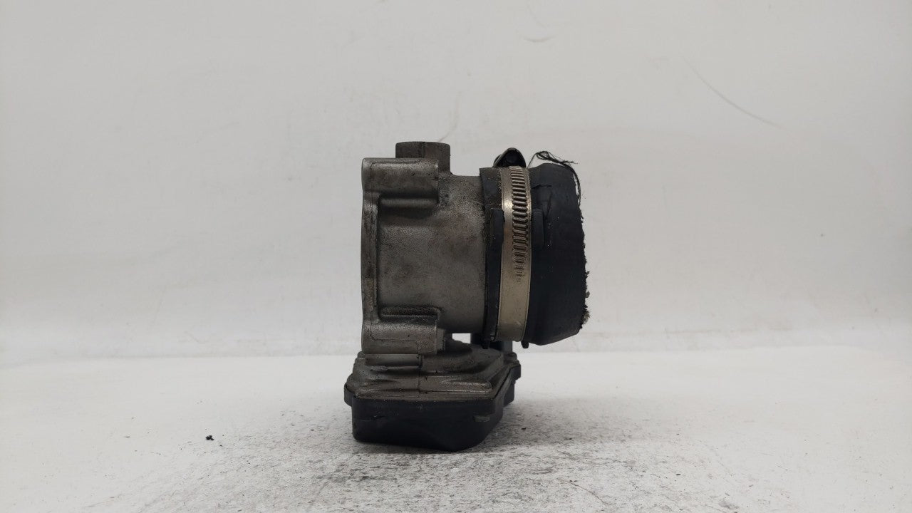 2005-2016 Audi A4 Throttle Body P/N:06F 133 062 J 06F 133 062 T Fits OEM Used Auto Parts - Oemusedautoparts1.com