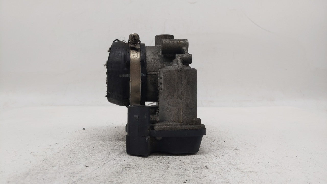 2005-2016 Audi A4 Throttle Body P/N:06F 133 062 J 06F 133 062 T Fits OEM Used Auto Parts - Oemusedautoparts1.com