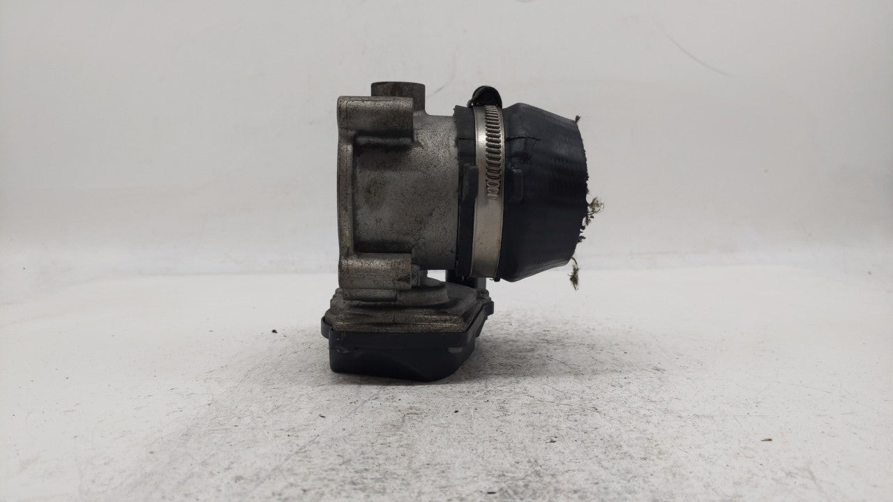 2005-2016 Audi A4 Throttle Body P/N:06F 133 062 J 06F 133 062 T Fits OEM Used Auto Parts - Oemusedautoparts1.com