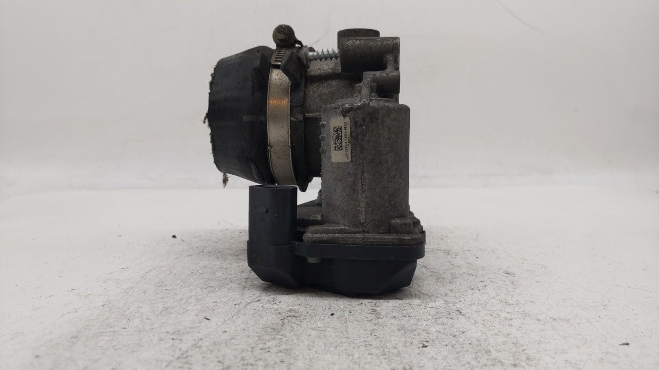 2005-2016 Audi A4 Throttle Body P/N:06F 133 062 J 06F 133 062 T Fits OEM Used Auto Parts - Oemusedautoparts1.com