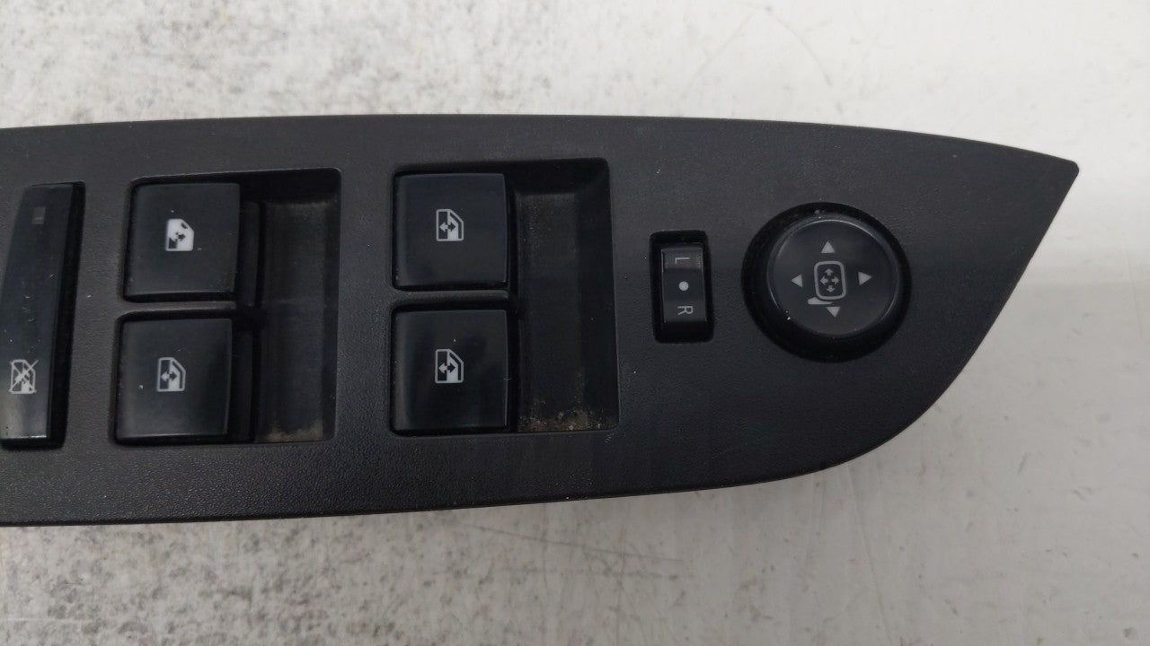 2010-2017 Chevrolet Equinox Master Power Window Switch Replacement Driver Side Left P/N:25946838 20917599 Fits OEM Used Auto Parts - Oemusedautoparts1.com