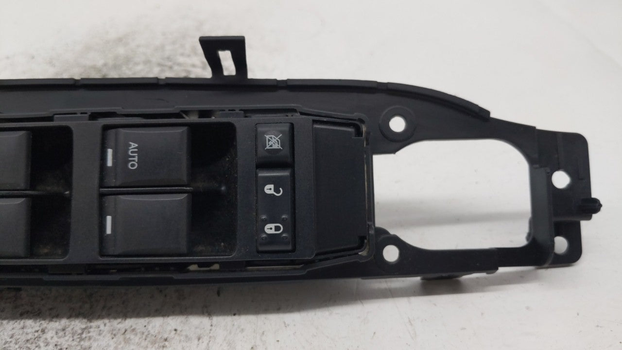 2010 Jeep Compass Master Power Window Switch Replacement Driver Side Left P/N:04602780AA 56040694AD Fits OEM Used Auto Parts - Oemusedautoparts1.com