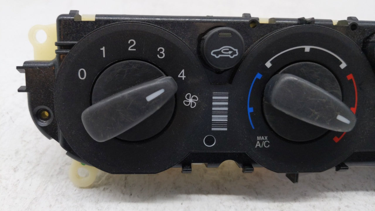 2013-2014 Ford Focus Climate Control Module Temperature AC/Heater Replacement P/N:CM5T-19980-AE CM5T-19980-AF Fits 2013 2014 OEM Used Auto Parts - Oemusedautoparts1.com