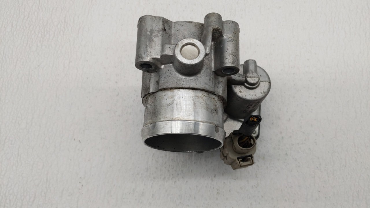 2014-2019 Ford Fusion Throttle Body P/N:DS7G-9E991-BB DS7G-9F991-CA Fits 2014 2015 2016 2017 2018 2019 OEM Used Auto Parts - Oemusedautoparts1.com