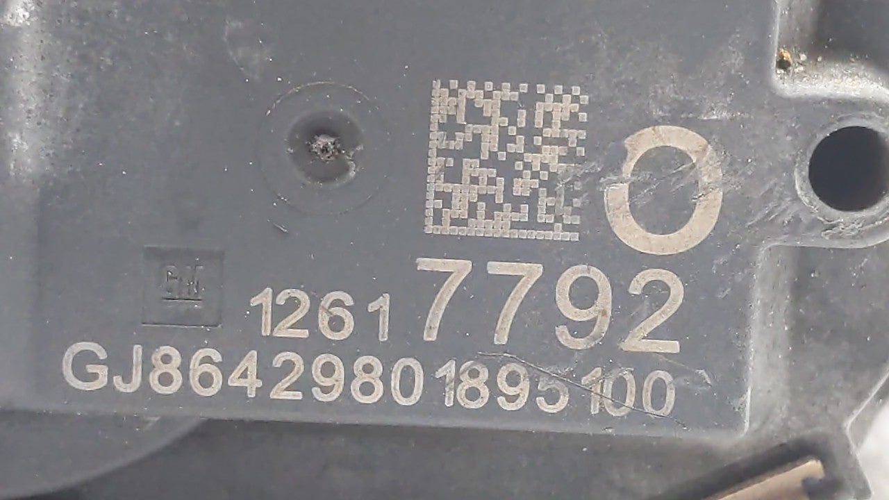 2015-2022 Chevrolet Tahoe Throttle Body P/N:12678224 12617792 Fits 2014 2015 2016 2017 2018 2019 2020 2021 2022 OEM Used Auto Parts - Oemusedautoparts1.com